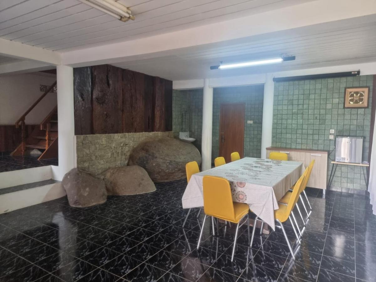 Villa Qu Cilember Megamendung ボゴール エクステリア 写真
